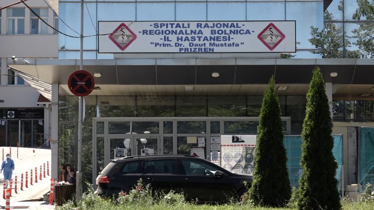 Nënë e bijë që u rrahen brutalisht ende në gjendje të rëndë në Spitalin e Prizrenit