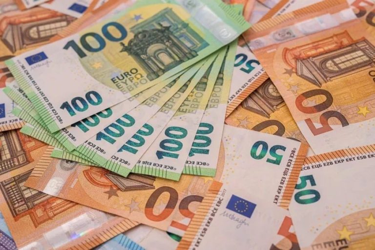 Këto janë dallimet mes sektorëve në pagën mesatare në Kosovë, ja kush paguhet më së shumti