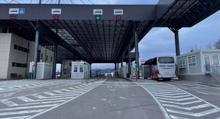 Dyshohet se në kufirin Kroaci-Serbi janë ndaluar shtatë kosovarë